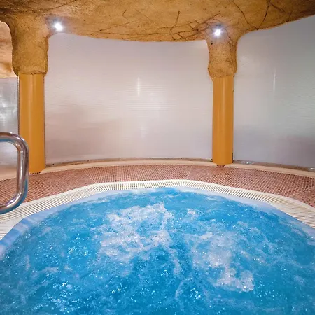 Servigroup Diplomatic 4 Sup 4*